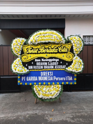 Papan Bunga Duka di Tebing Syahbandar